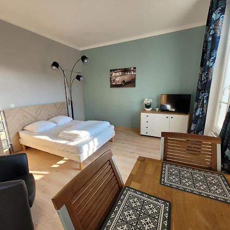 Appartement Meuble Renove Ideal Pour Curistes Ou Vacanciers Ла Рош-Позе Екстериор снимка