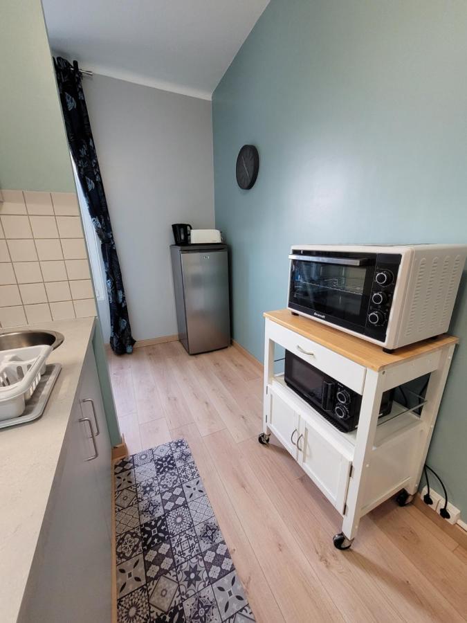 Appartement Meuble Renove Ideal Pour Curistes Ou Vacanciers Ла Рош-Позе Екстериор снимка